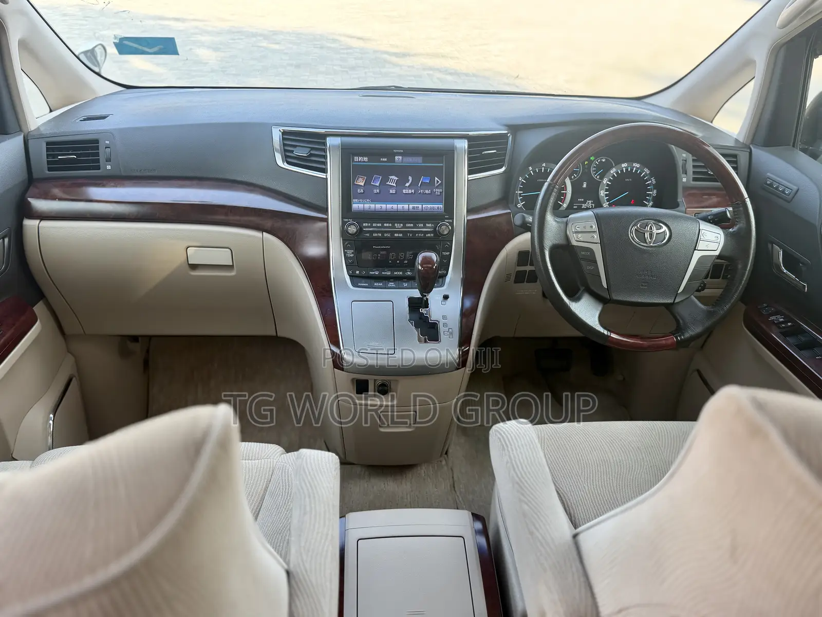 Toyota Alphard 2.4 Petrol FWD 2010 White