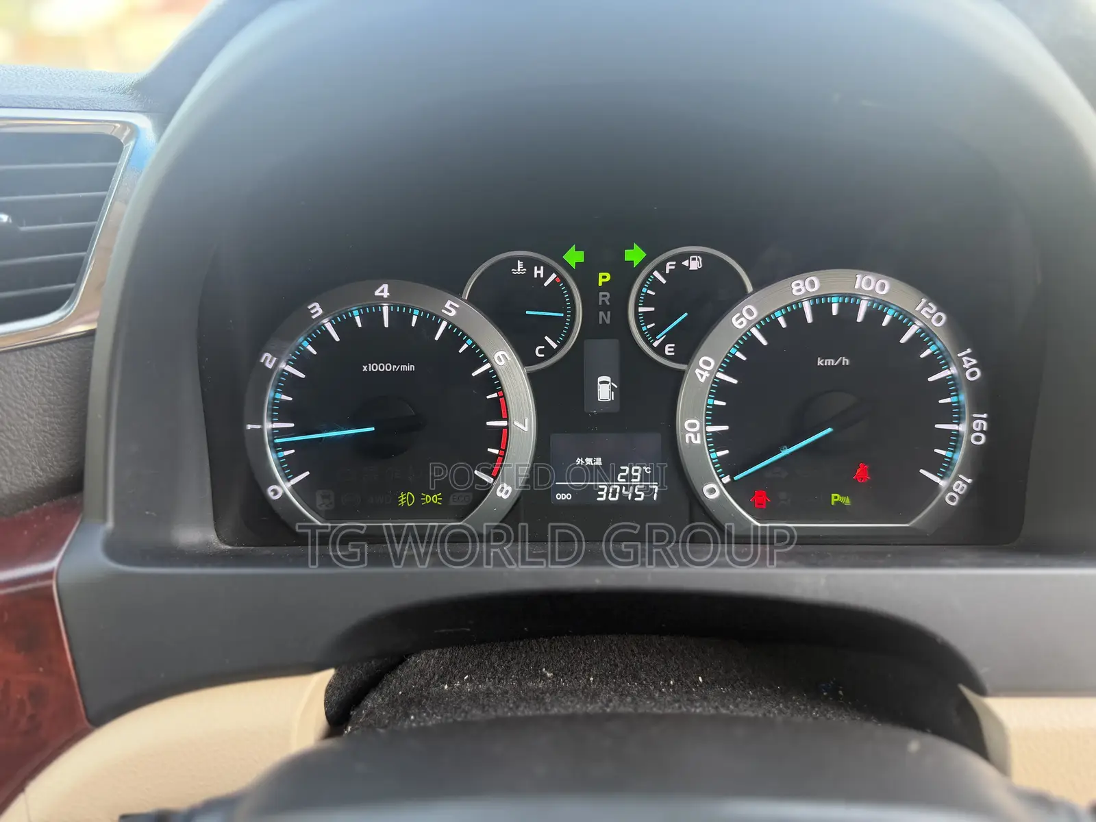 Toyota Alphard 2.4 Petrol FWD 2010 White