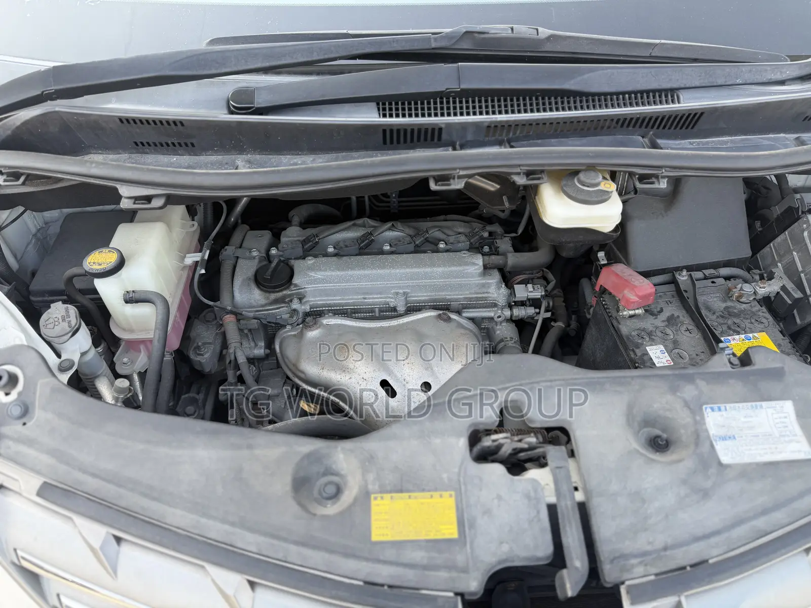 Toyota Alphard 2.4 Petrol FWD 2010 White