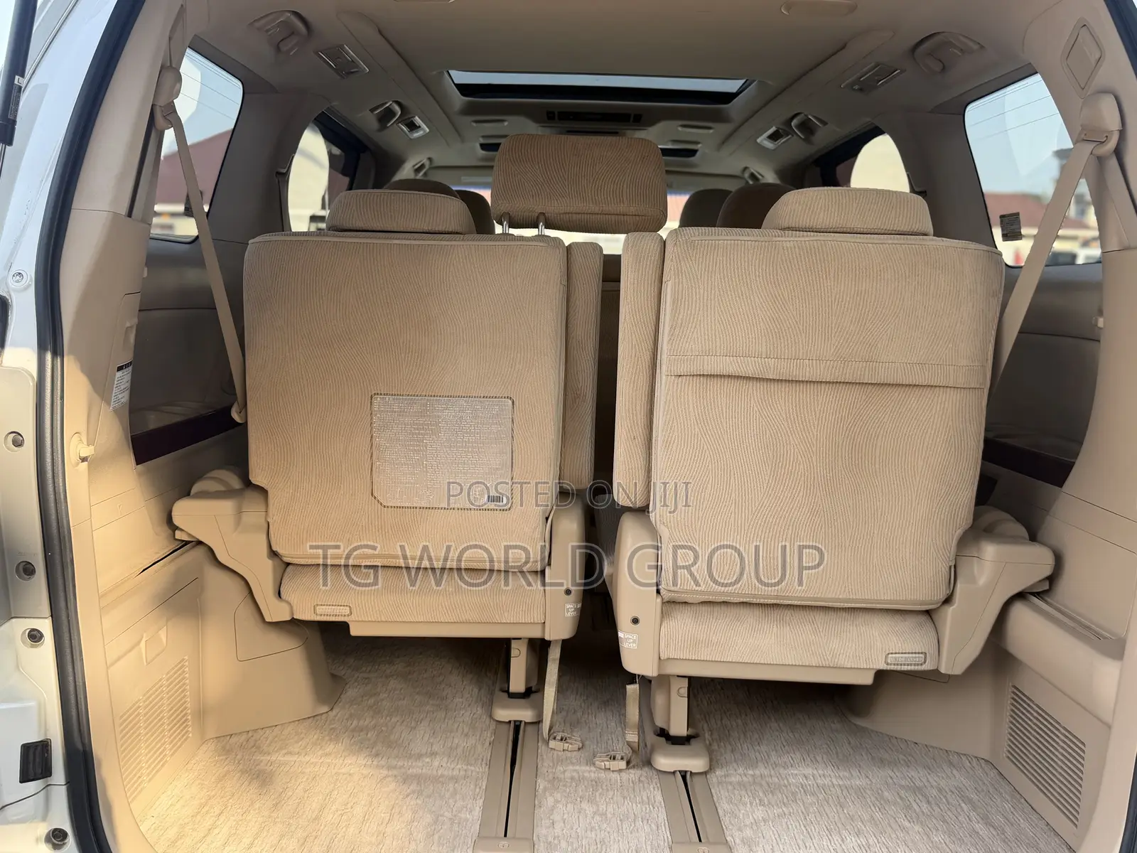 Toyota Alphard 2.4 Petrol FWD 2010 White