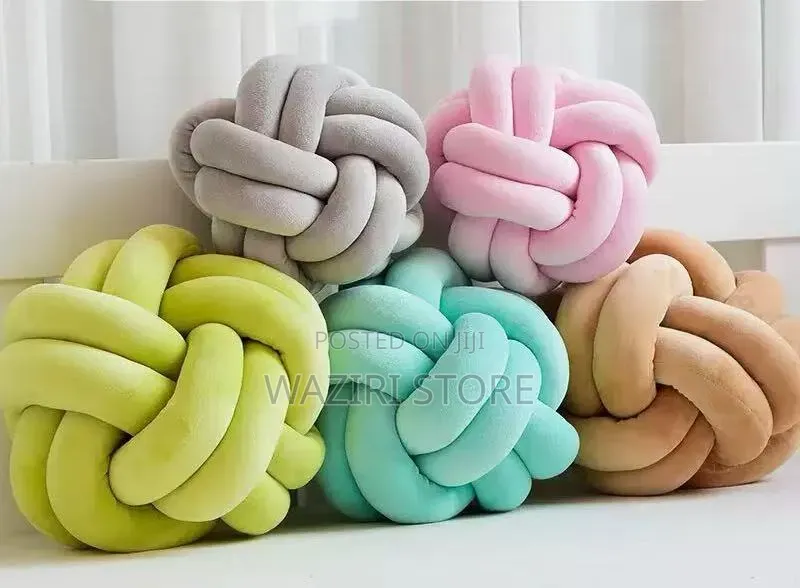 Knot Pillow