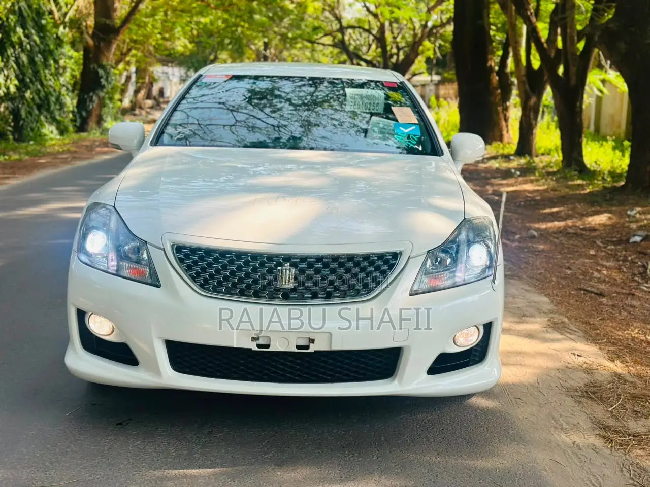 Toyota Crown 2009 White