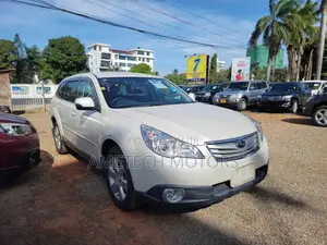 Subaru Outback 2011 White