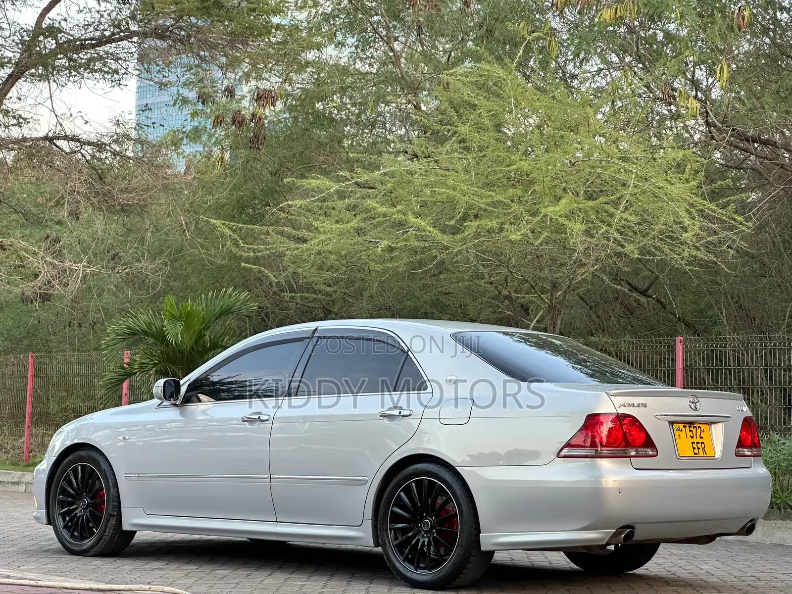 Toyota Crown Royale 2005 Pearl