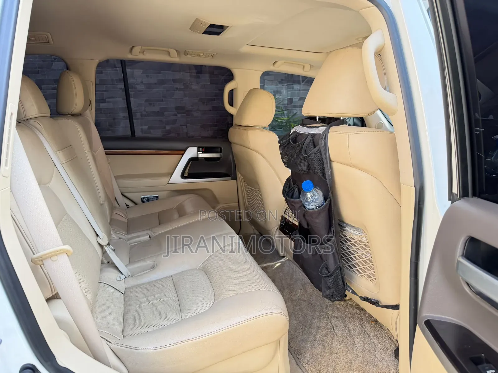 Toyota Land Cruiser 2017 White