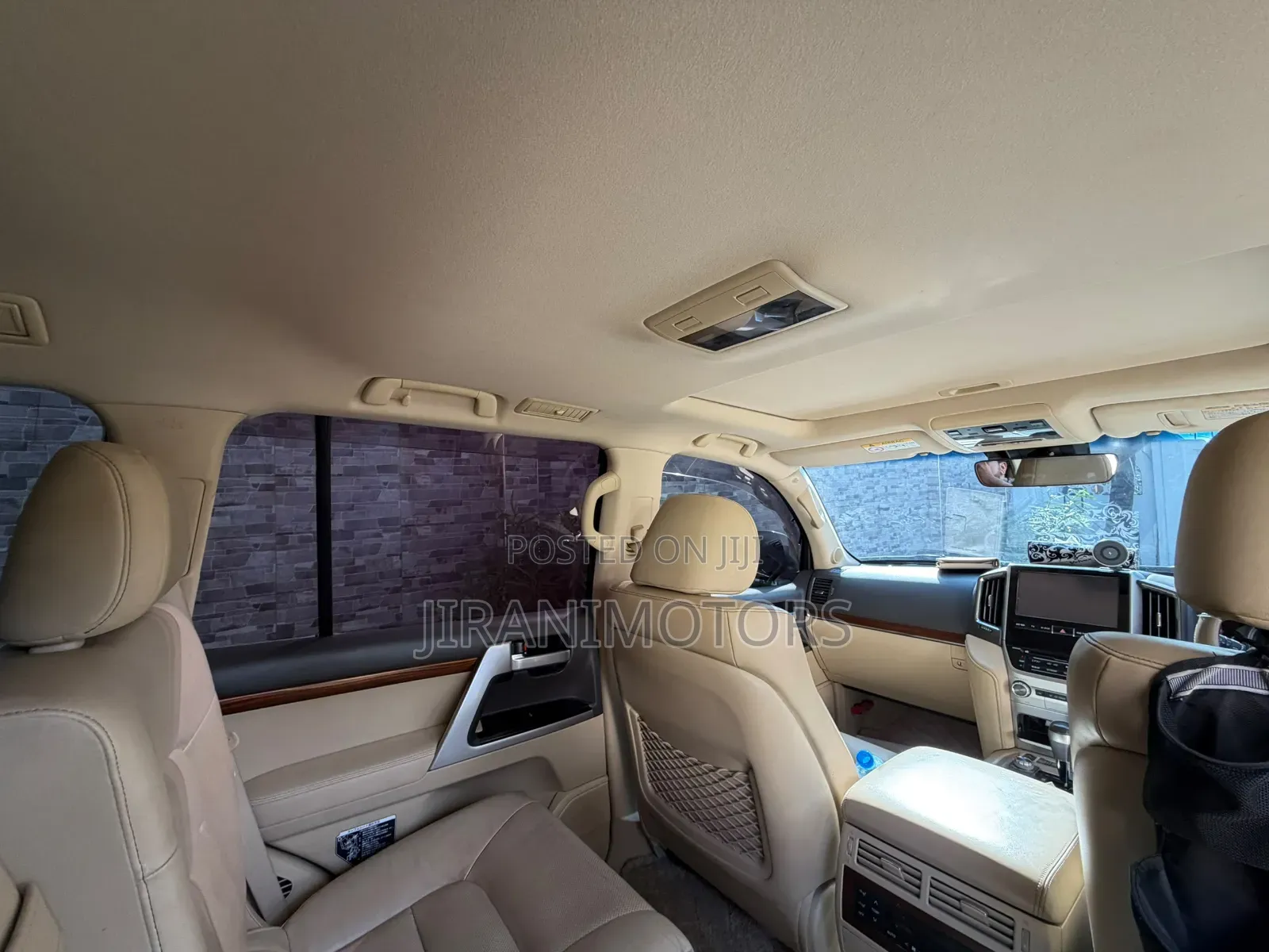 Toyota Land Cruiser 2017 White