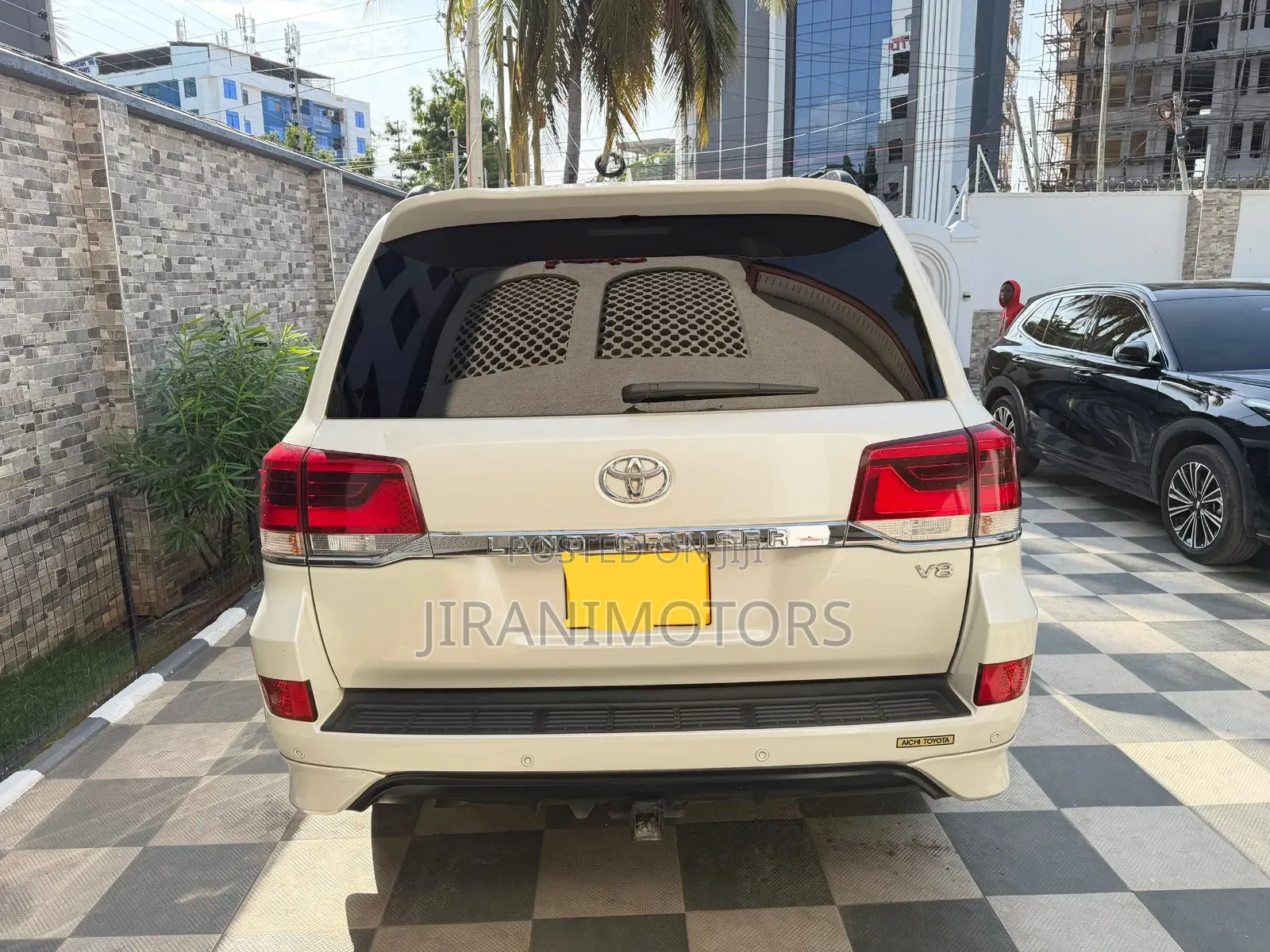 Toyota Land Cruiser 2017 White
