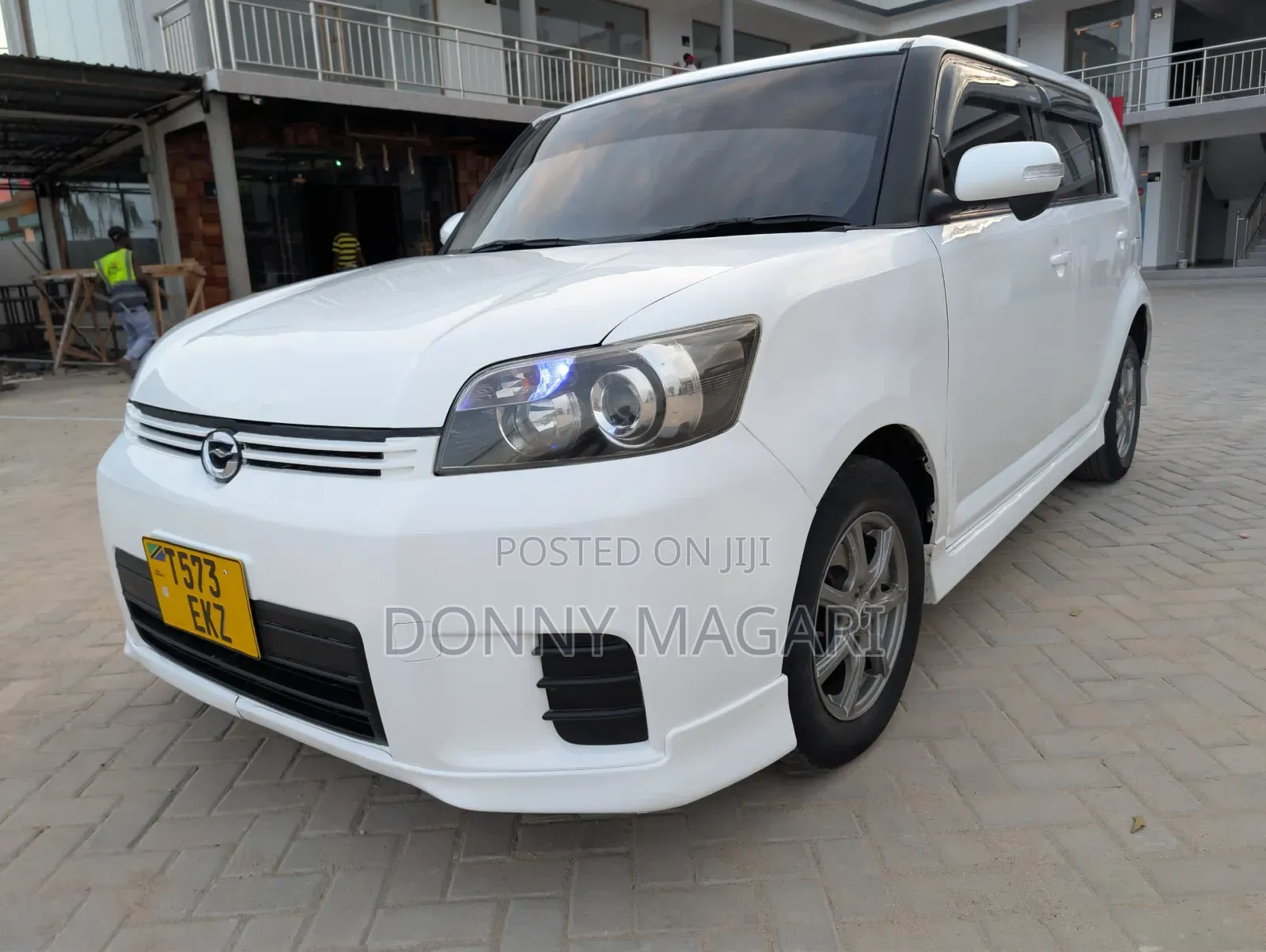Toyota Corolla Rumion 2009 White