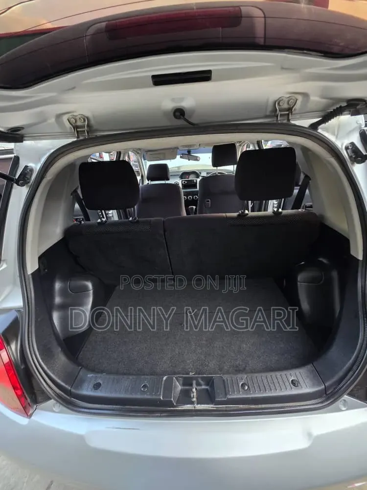 Toyota IST 2004 Silver
