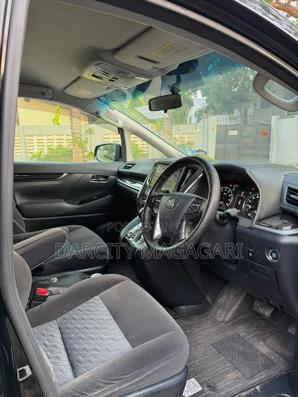 Toyota Alphard 2017 Black