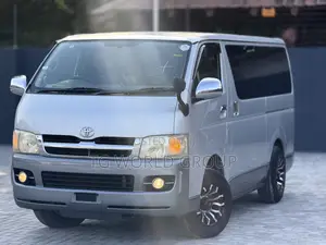 Toyota HiAce 2007 Silver