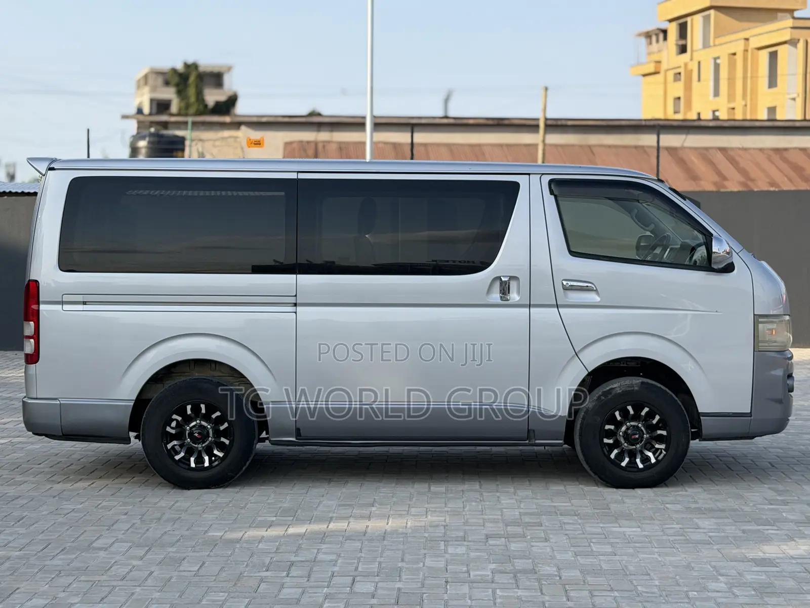 Toyota HiAce 2007 Silver