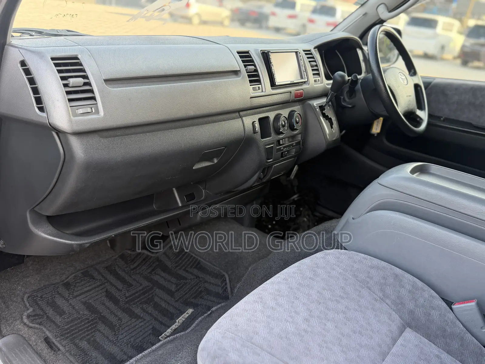 Toyota HiAce 2007 Silver