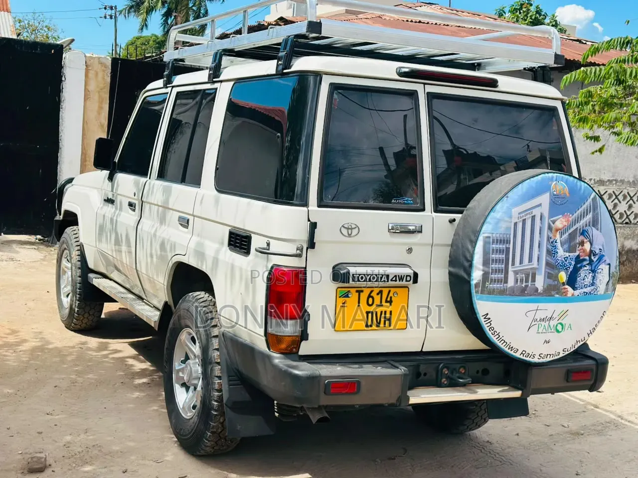 Toyota Land Cruiser 2018 White