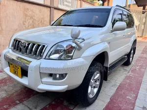 Toyota Land Cruiser Prado 2005 White
