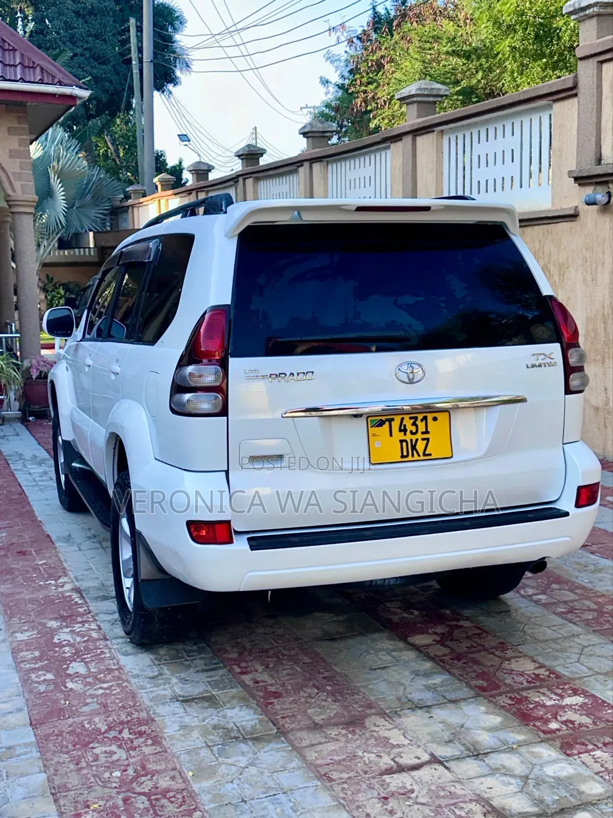 Toyota Land Cruiser Prado 2005 White