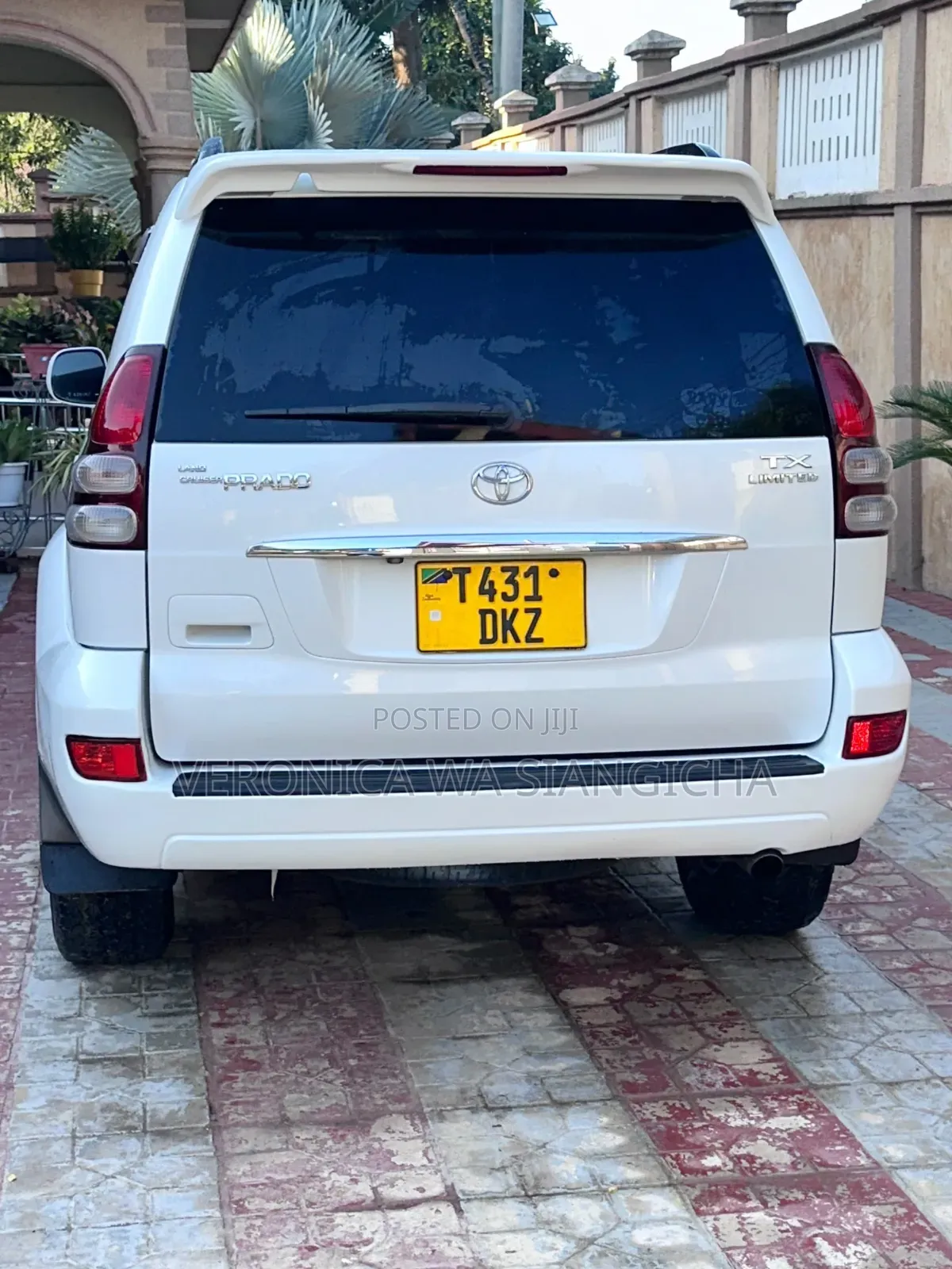 Toyota Land Cruiser Prado 2005 White