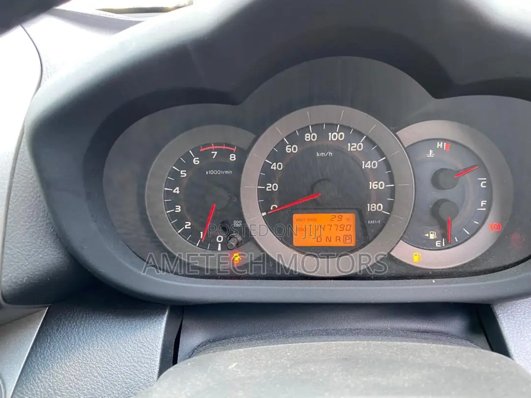 Toyota Vanguard 2011 Gray