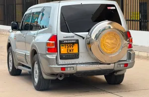 Mitsubishi Pajero 2002 Silver