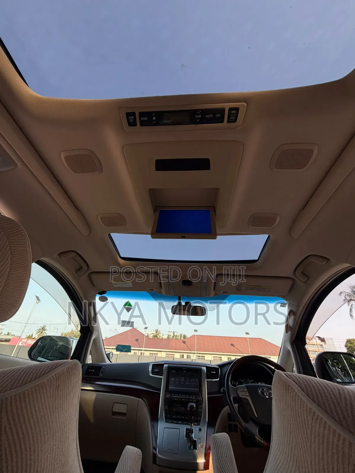 Toyota Alphard 2011 White