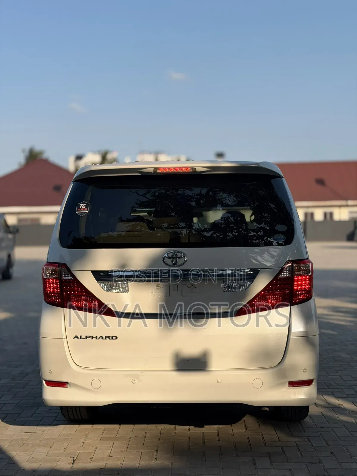 Toyota Alphard 2011 White