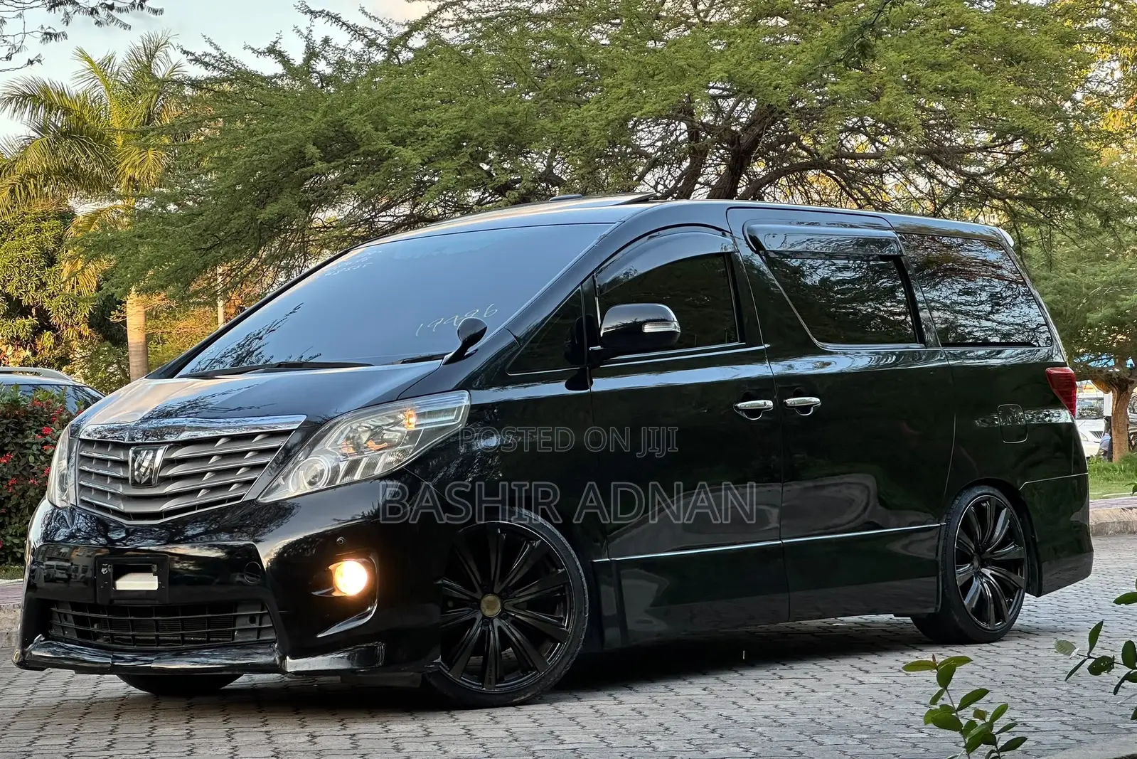 Toyota Alphard 2.4 Petrol FWD 2008 Black