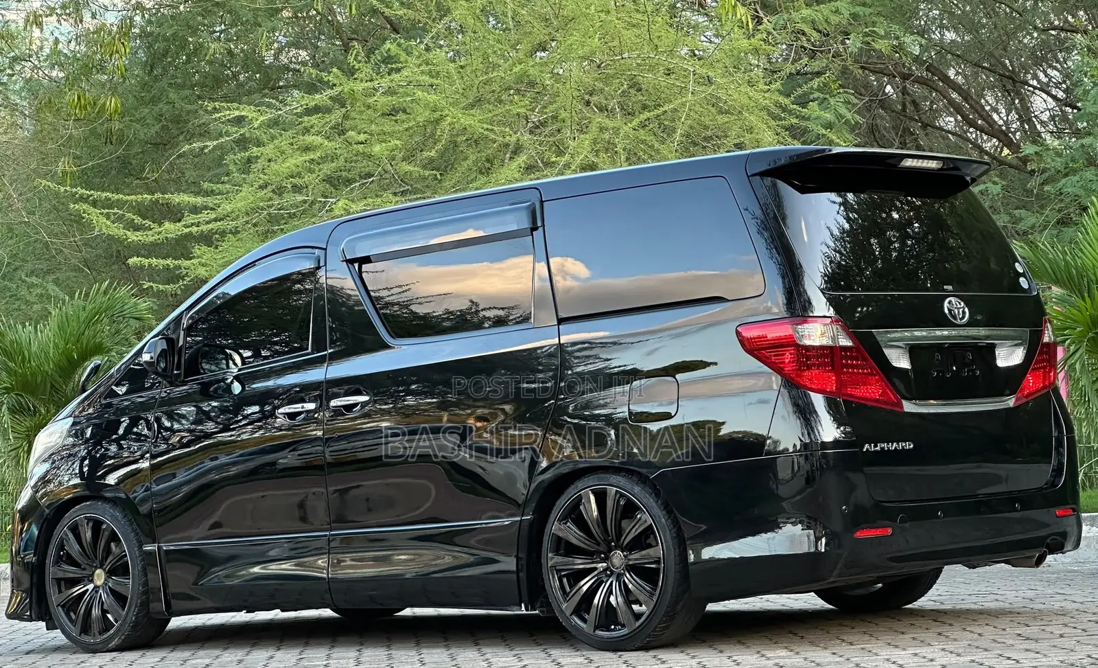Toyota Alphard 2.4 Petrol FWD 2008 Black