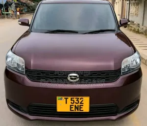 Toyota Corolla Rumion 2011 Maroon