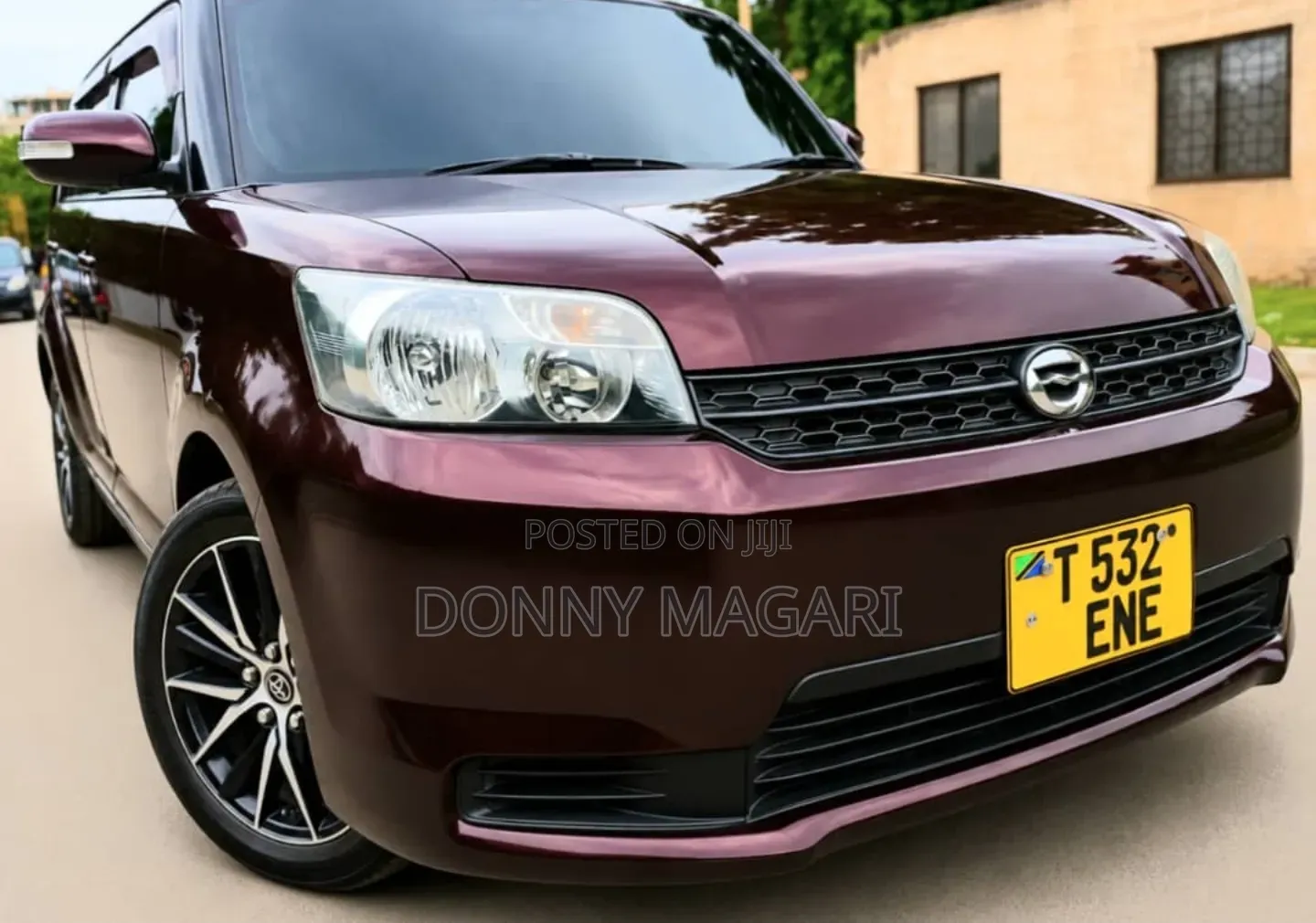 Toyota Corolla Rumion 2011 Maroon