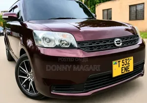 Toyota Corolla Rumion 2011 Maroon