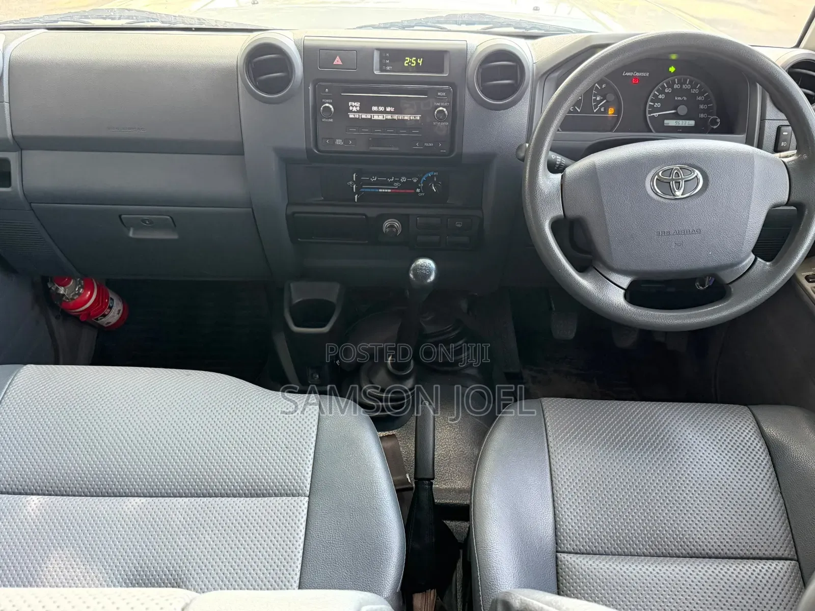 Toyota Land Cruiser 2018 White