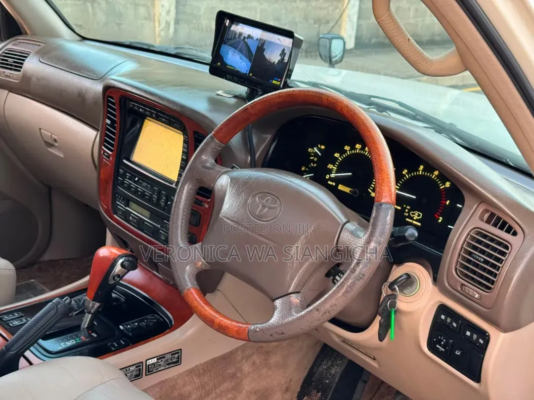 Toyota Land Cruiser 2002 Black