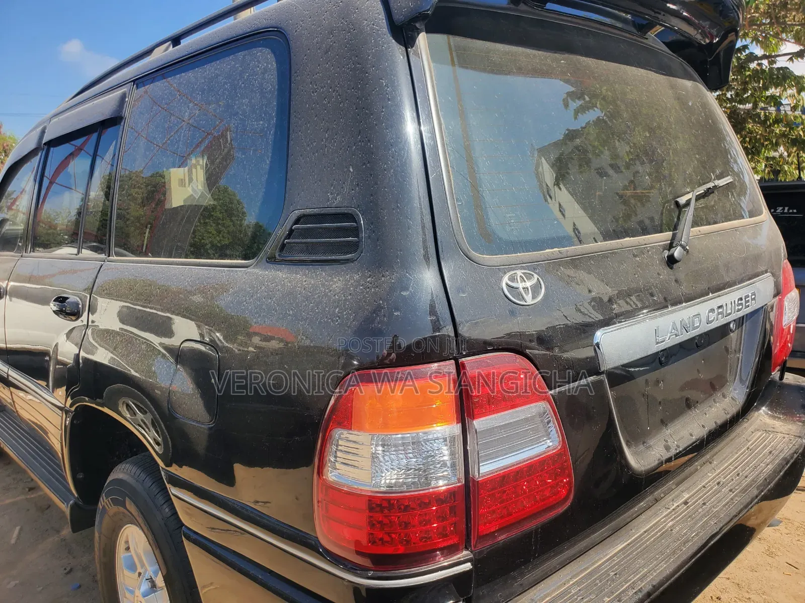 Toyota Land Cruiser 2002 Black