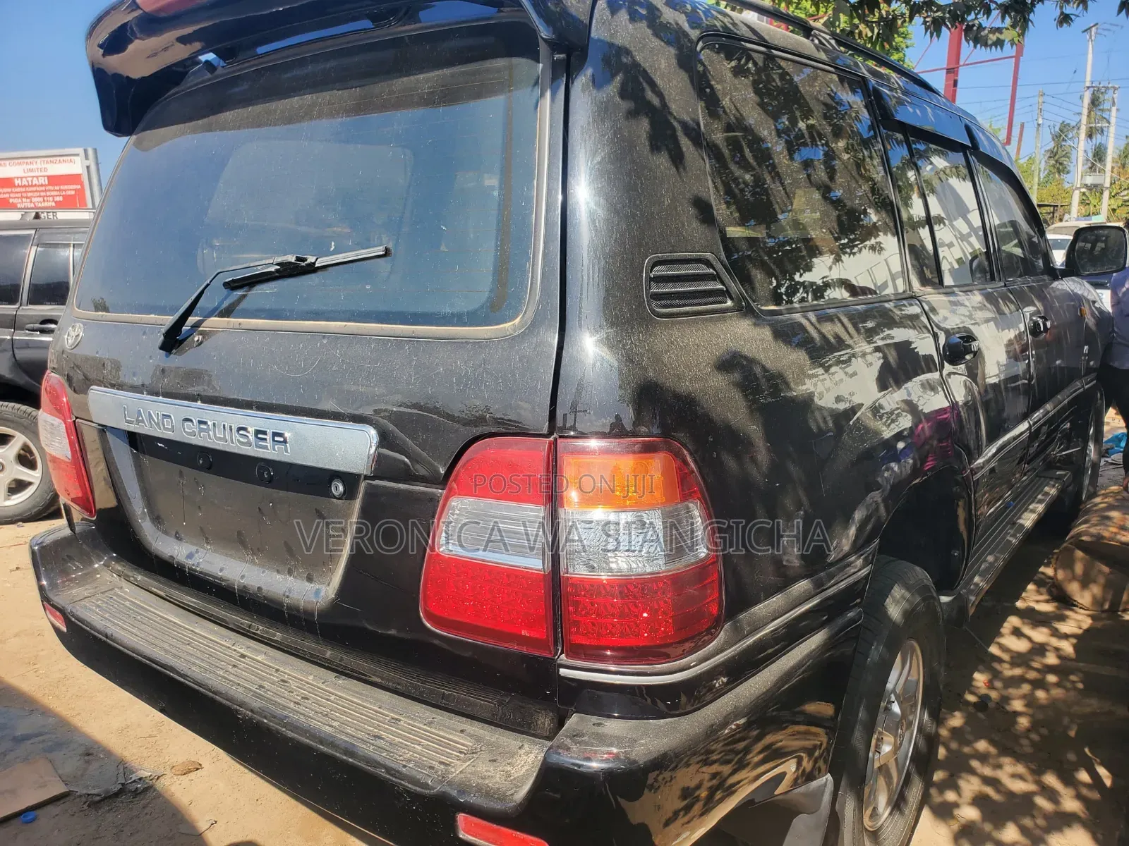 Toyota Land Cruiser 2002 Black