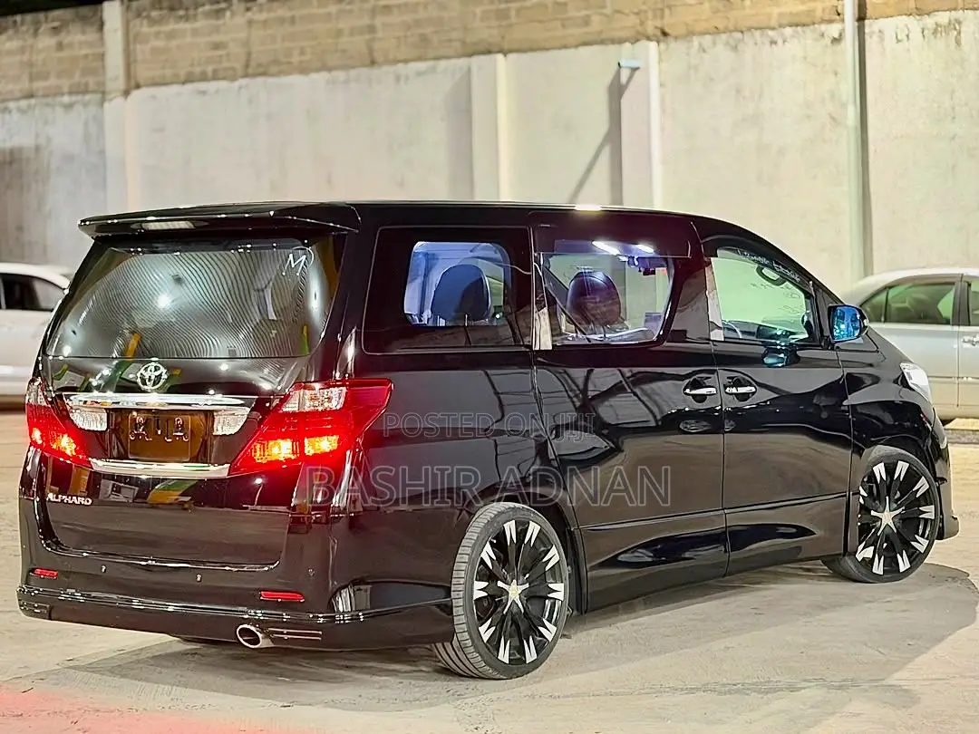 Toyota Alphard 2010 Black