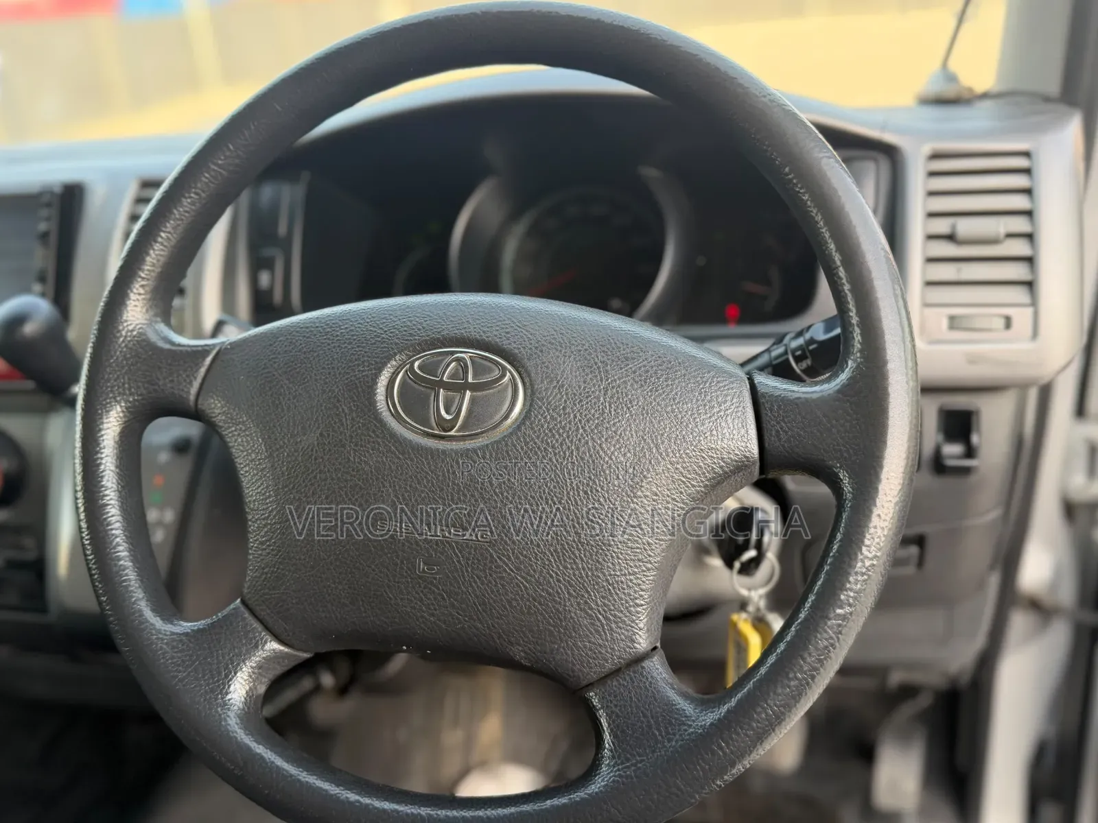 Toyota HiAce 2007 Silver