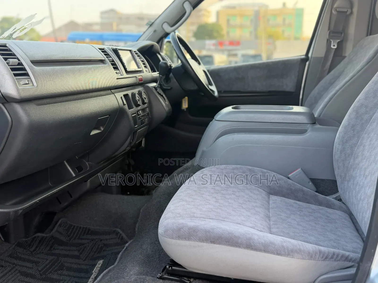 Toyota HiAce 2007 Silver