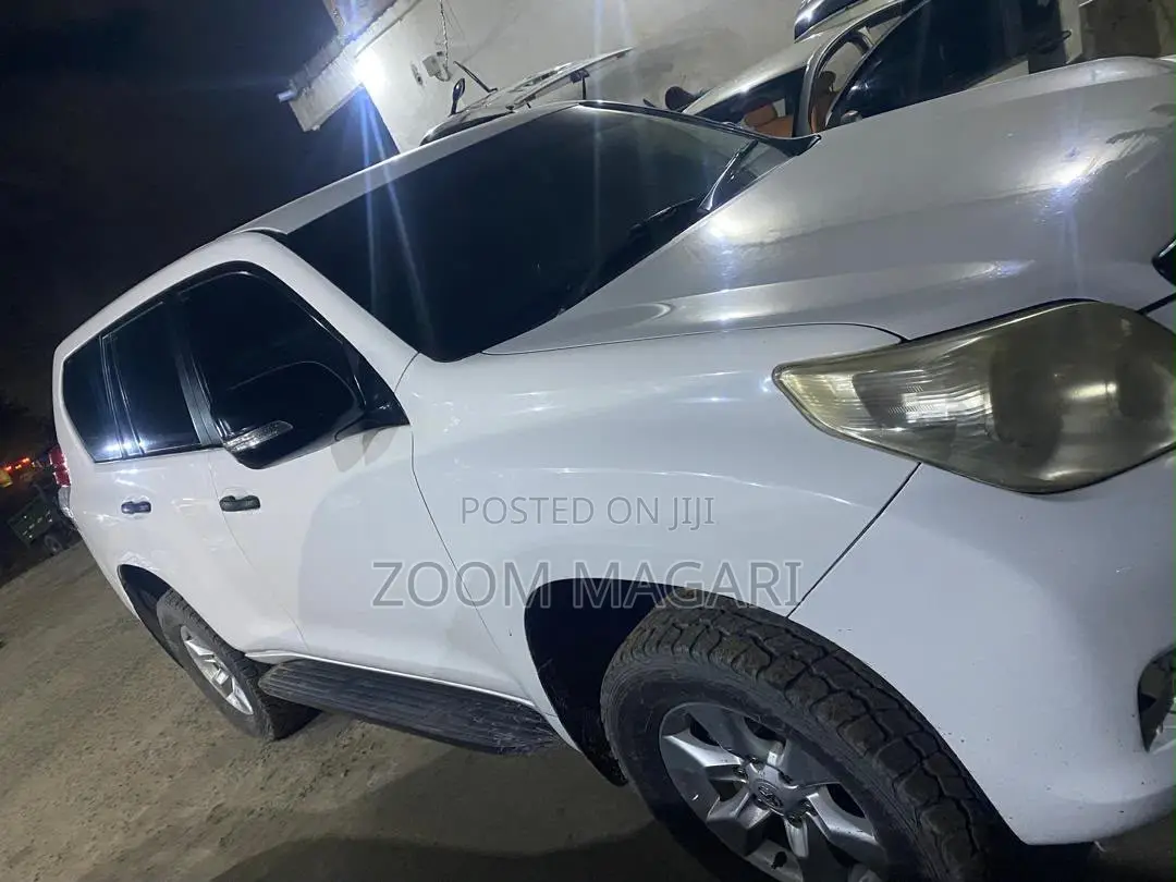 Toyota Land Cruiser Prado 2006 White