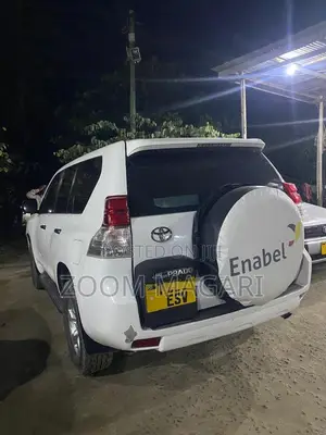 Toyota Land Cruiser Prado 2006 White