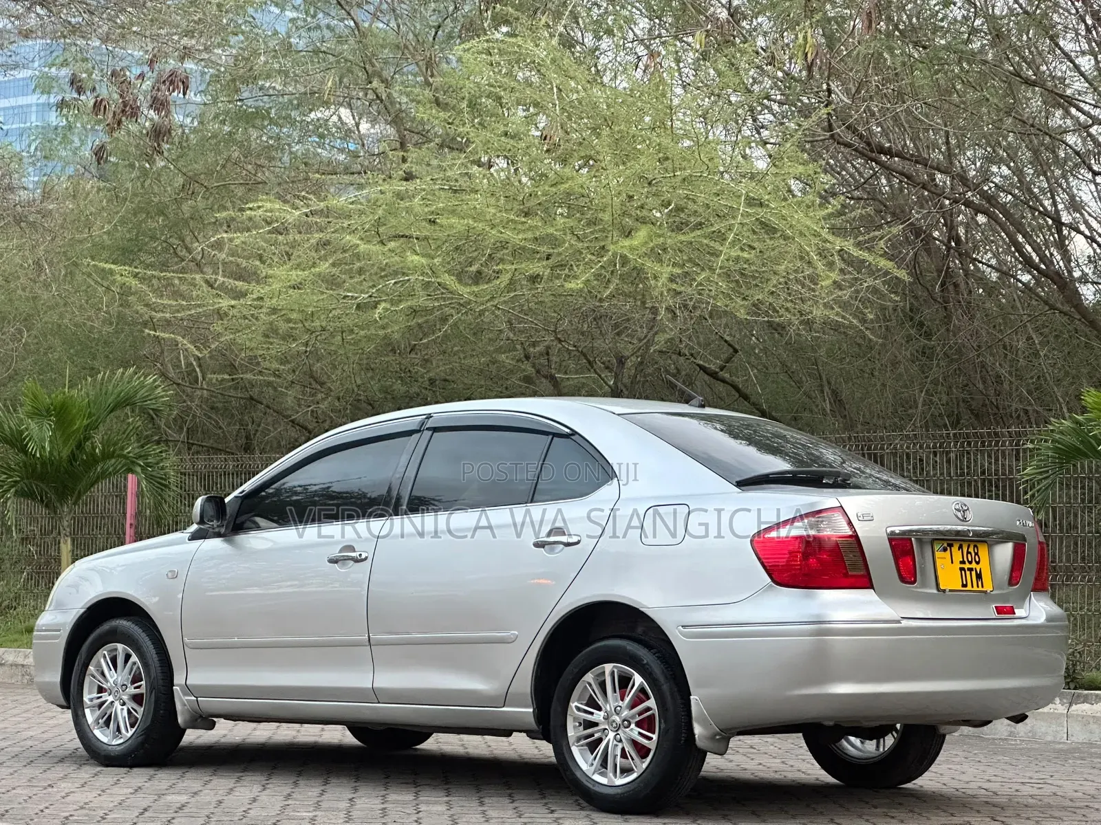 Toyota Premio 2005