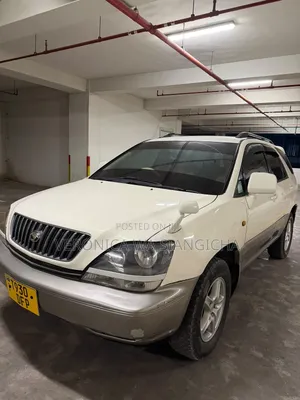 Toyota Harrier 2005