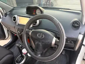 Toyota IST 2005 White