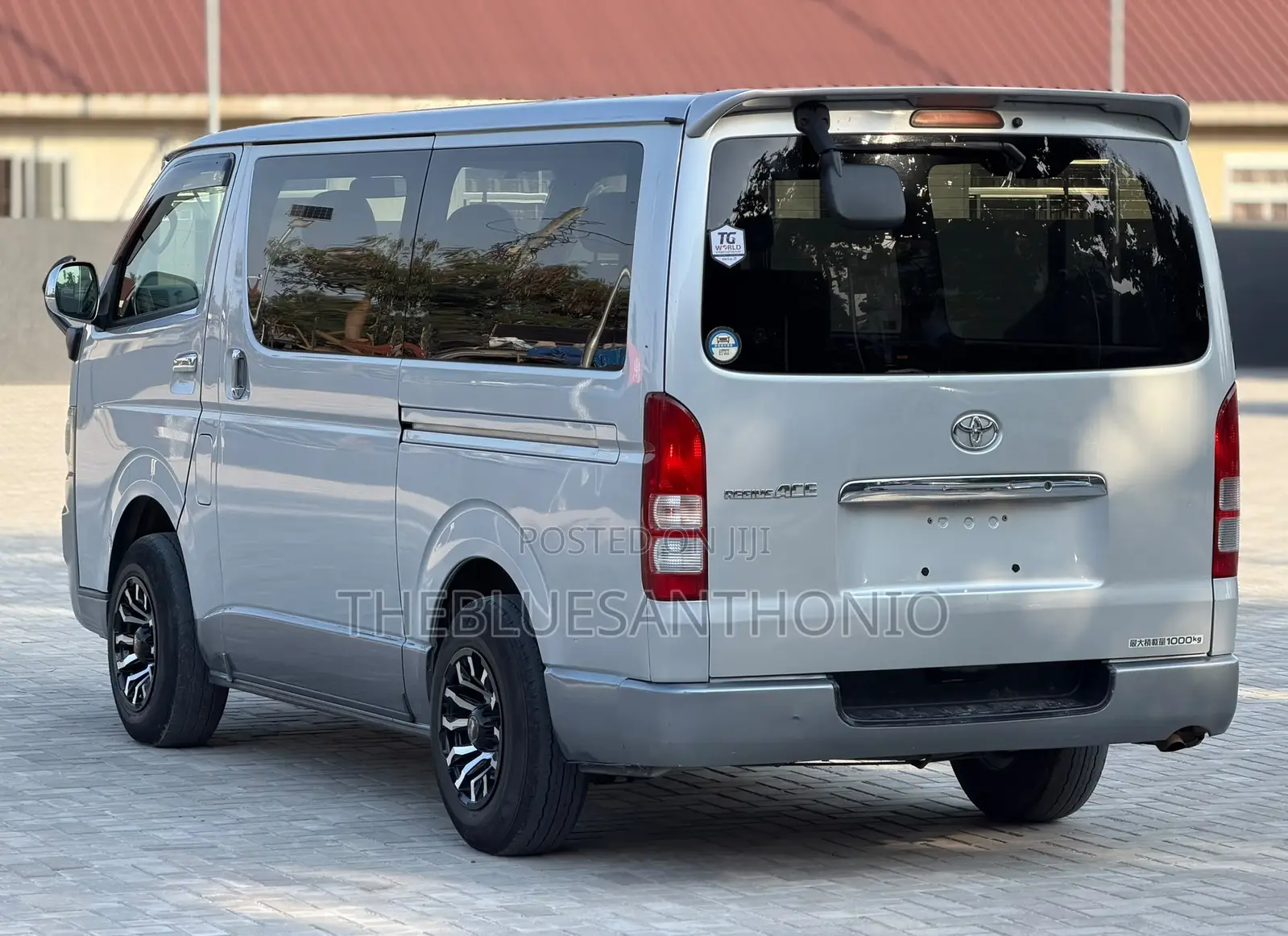 Toyota HiAce 2007 Silver