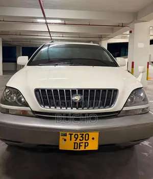 Toyota Harrier 2004 White