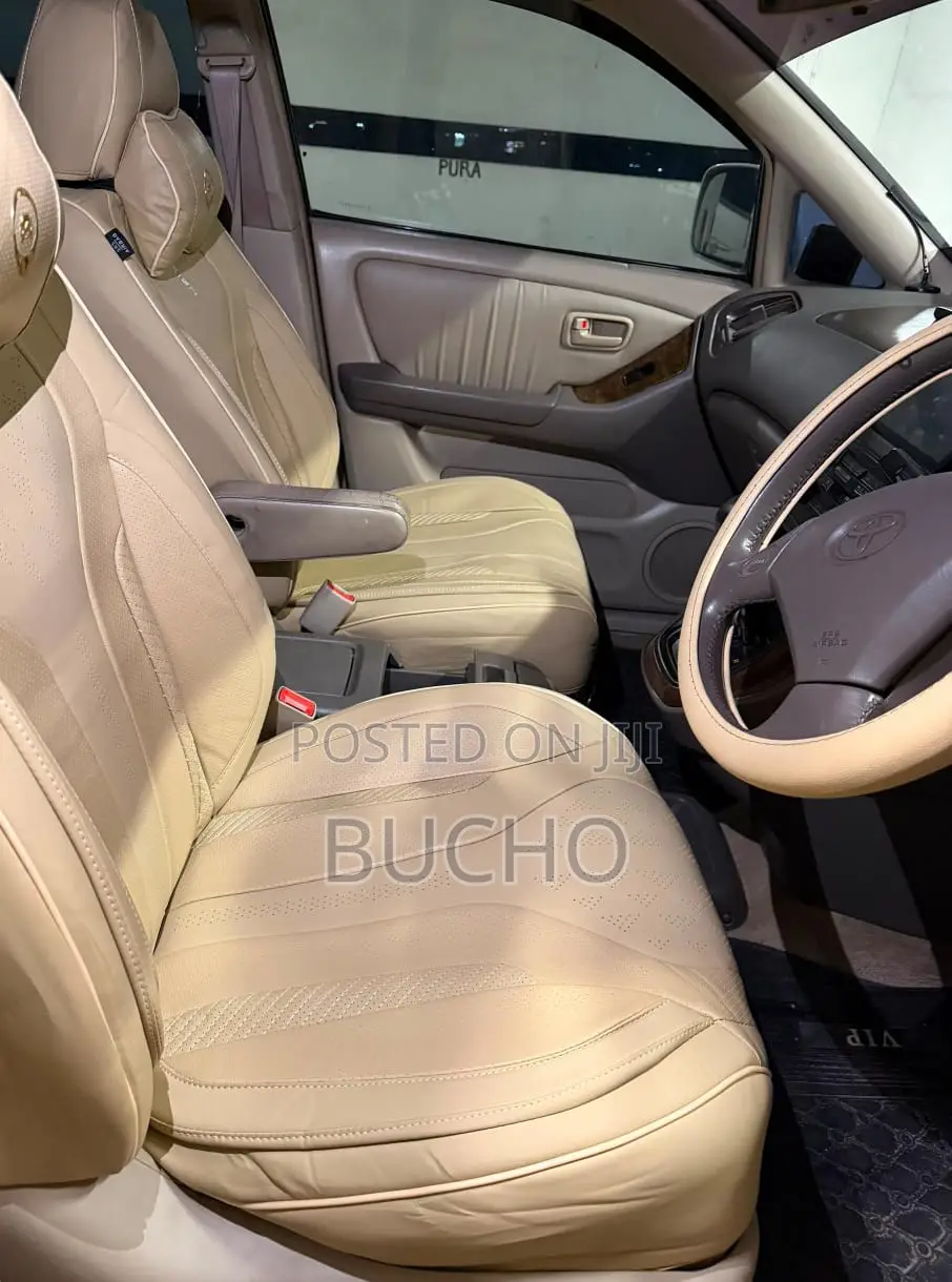 Toyota Harrier 2004 White