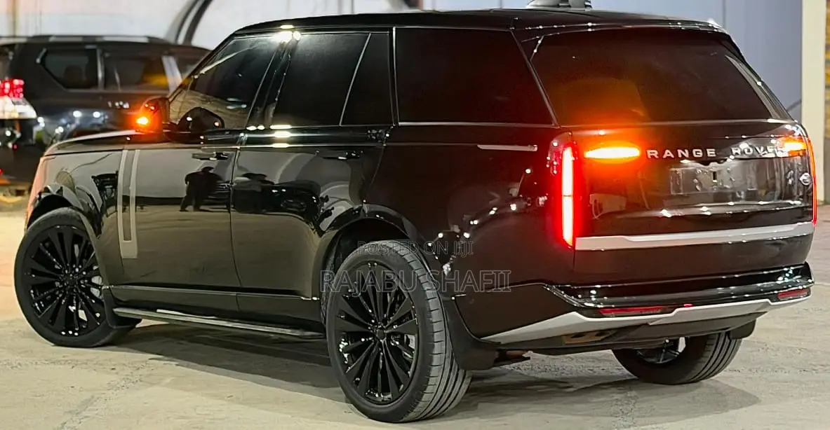 Land Rover Range Rover Autobiography 2024 Black