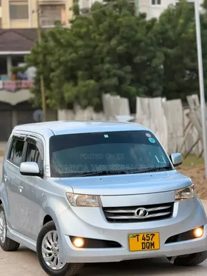 Toyota bB 2006 Silver