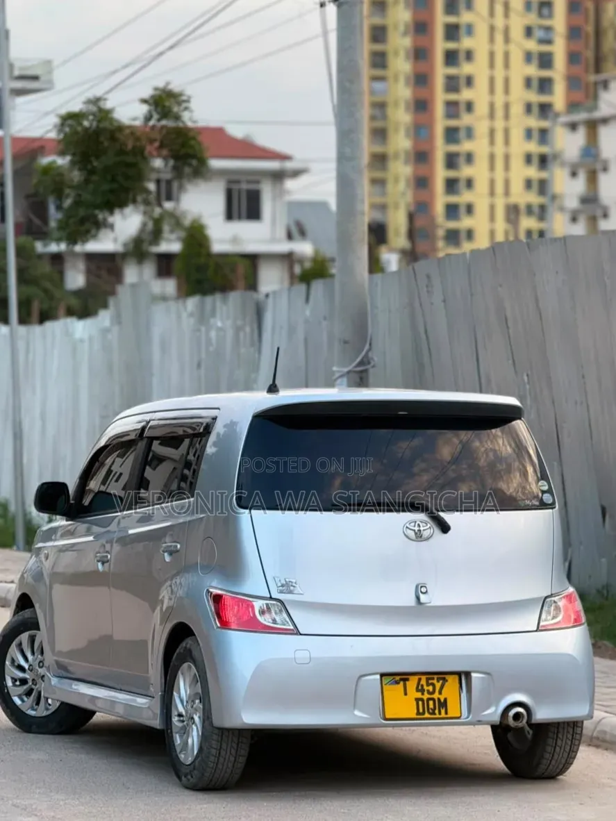 Toyota bB 2006 Silver