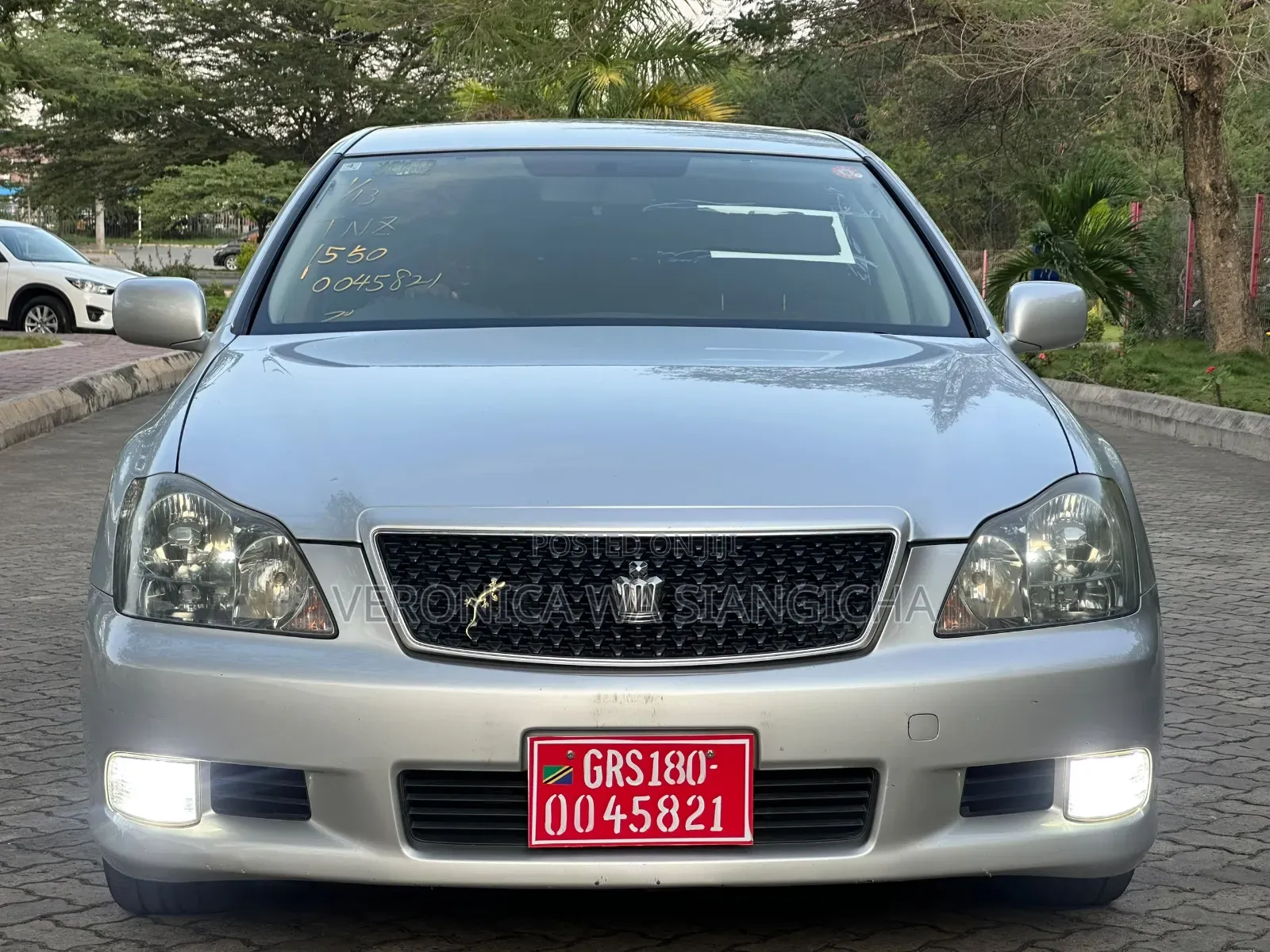 Toyota Crown 2006 Silver