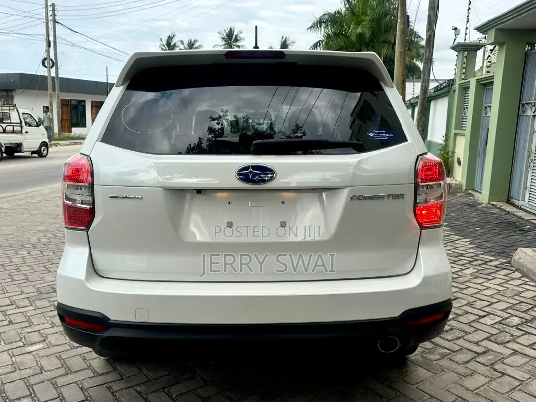 Subaru Forester 2014 Pearl